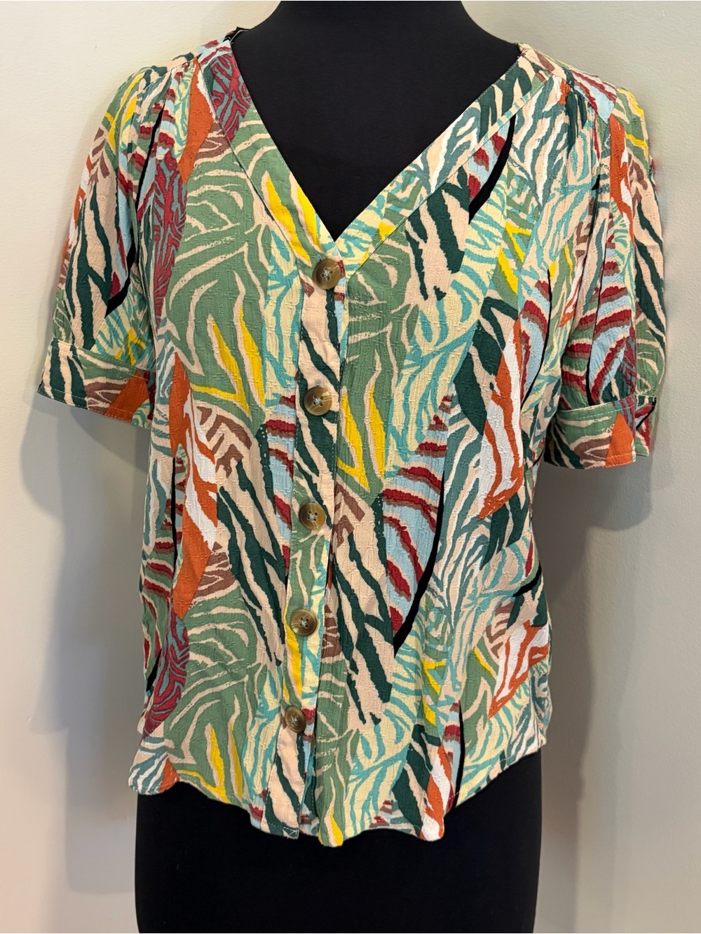 Maeve Anthropologie Multicolor Tropical Leaf Button Front Top Sz 6 Resortwear